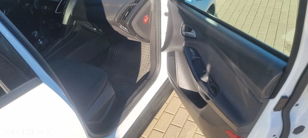 Ford Focus 1.5 TDCi Trend - 13