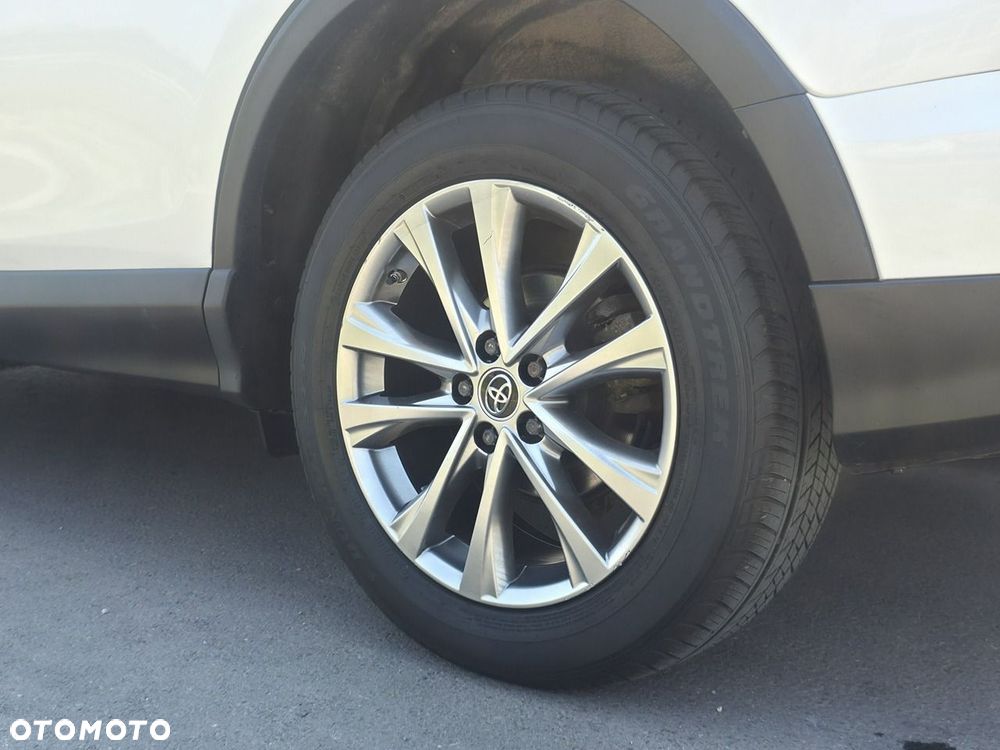 Toyota RAV4 - 5