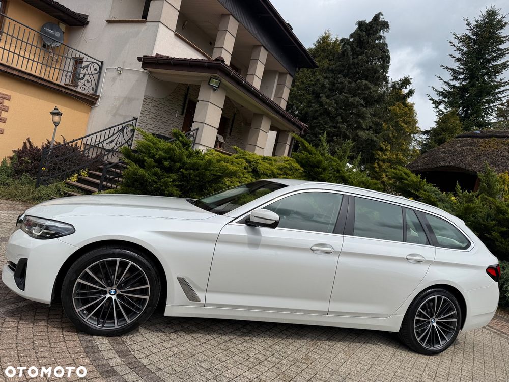 BMW Seria 5 520d M Sport Edition - 4