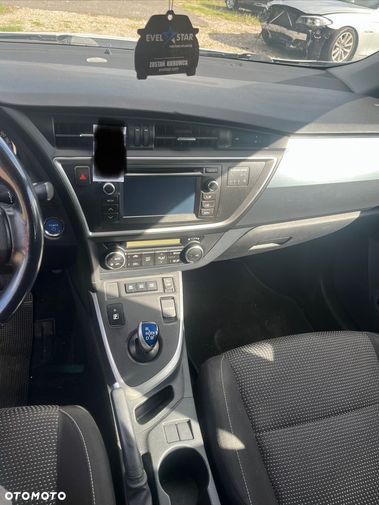Toyota Auris - 4