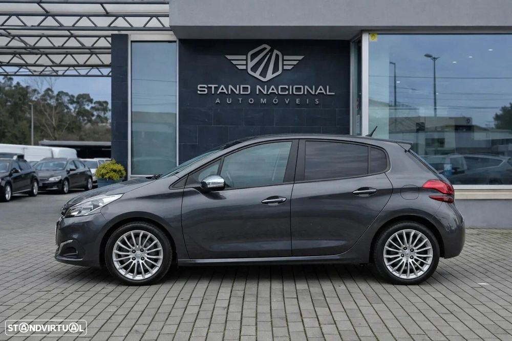 Peugeot 208 1.2 PureTech Style - 4