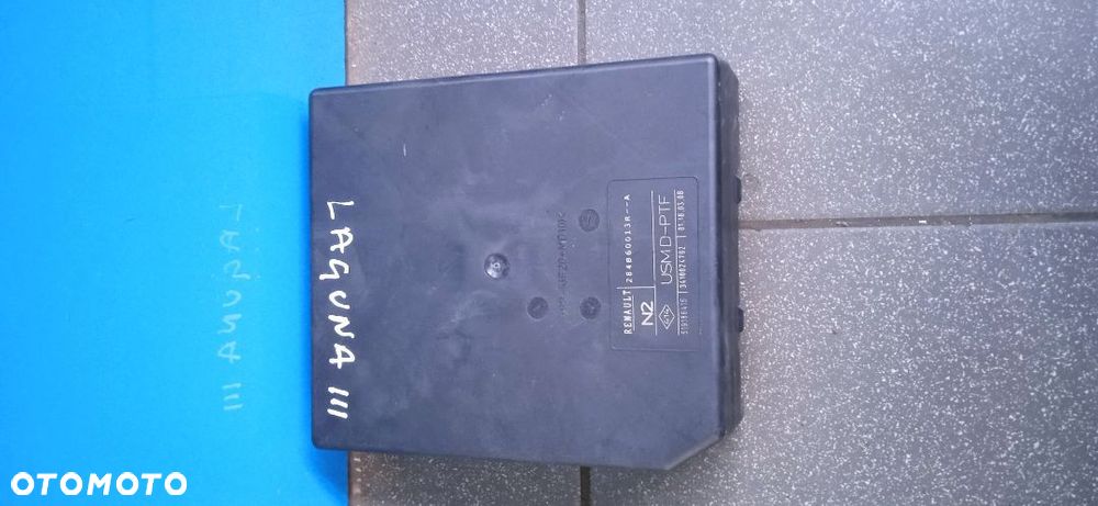 Skrzynka moduł BSI Renault Laguna III 264B60013R - 2