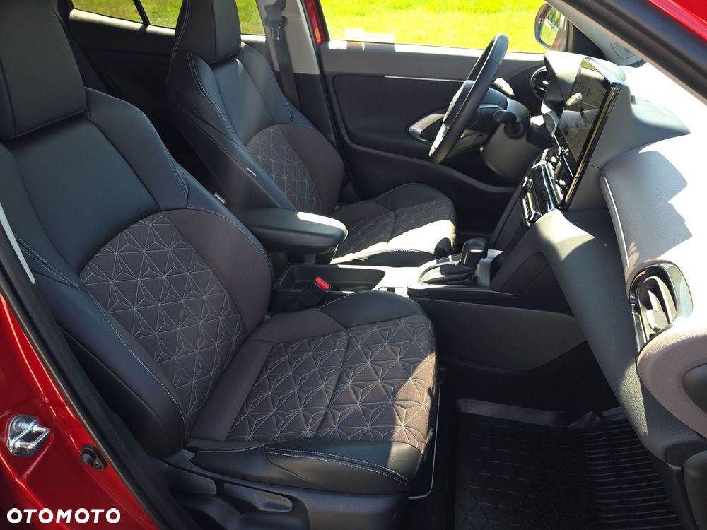 Toyota Yaris Cross Hybrid 1.5 Executive - 17