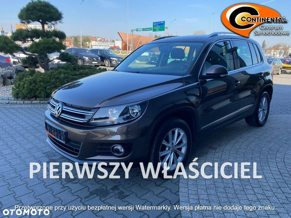 Volkswagen Tiguan - 1