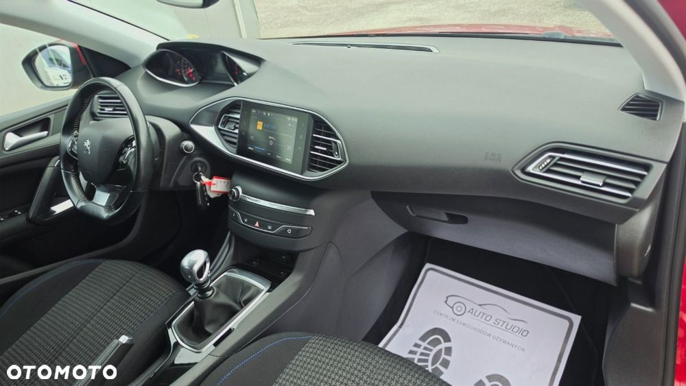 Peugeot 308 PureTech 130 GPF Stop & Start Style - 9