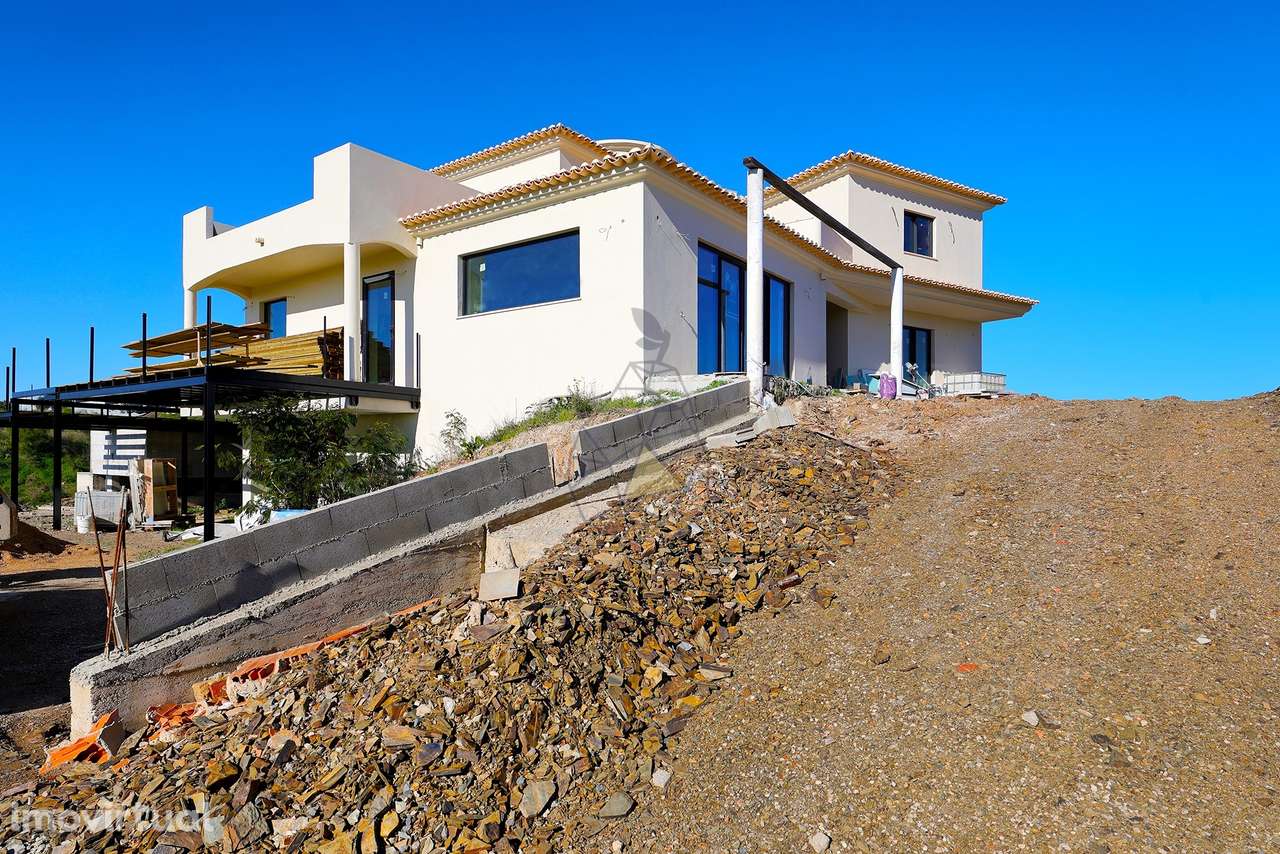 Villa Exclusiva com Vista Panorâmica para o Campo e o Mar – Vila Nova - Grande imagem: 5/34