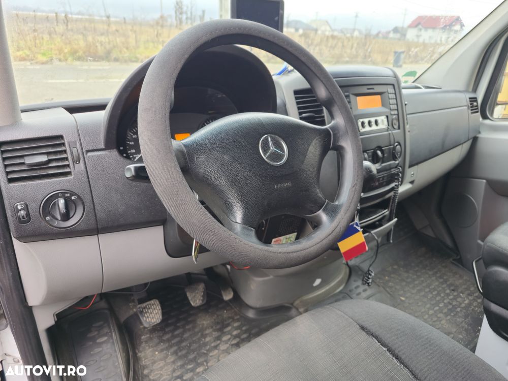 Mercedes-Benz Sprinter - 5