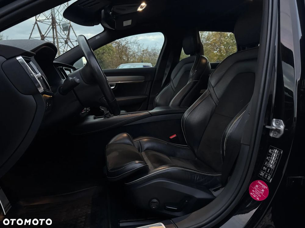 Volvo V90 D5 AWD R-Design - 16
