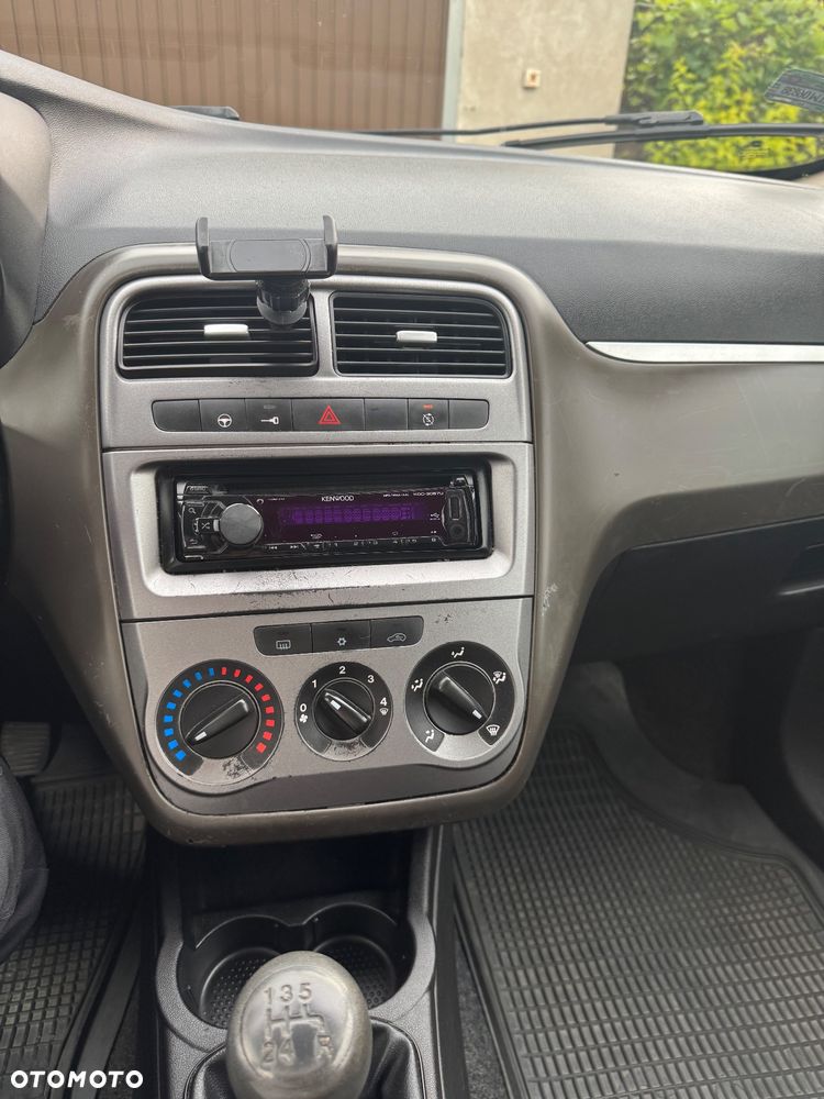 Fiat Punto 1.4 Easy S&S - 10