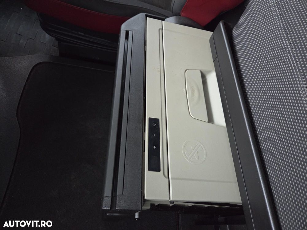 Volvo FH500, 2019, 640.248km, Automata, 2 rezervoare 1.175l, FRIGIDER, AER CONDITIONAT STATIONARE, balon puntea fata, aeropachet, rulata doar in GERMANIA, Carte identitate RAR, posibilitate leasing 3 ani-PROMOTIE 38.900 EUR+Tva - 35