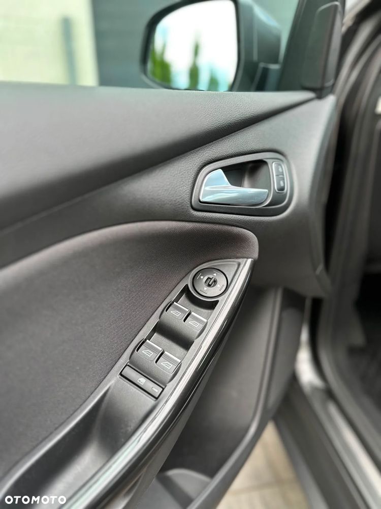 Ford Focus 1.0 EcoBoost Titanium - 15
