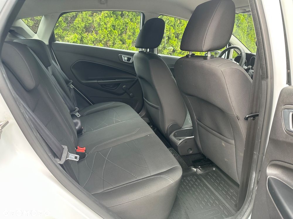 Ford Fiesta 1.6 TDCi SYNC Edition - 11