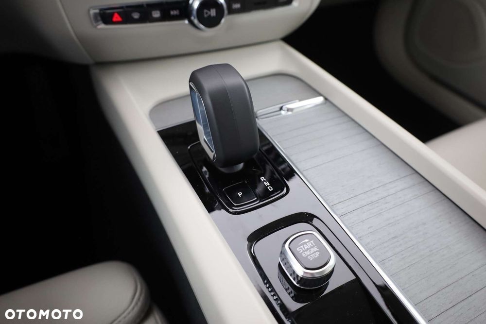 Volvo V60 B4 B Plus Dark - 20