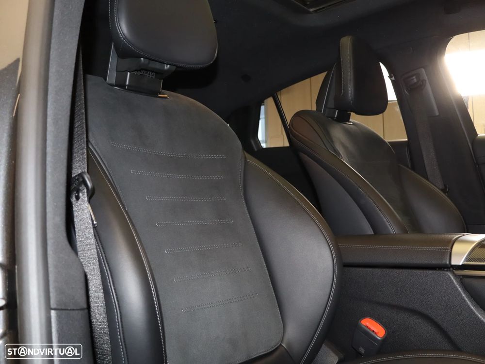 Mercedes-Benz GLC 300 de Coupe 4Matic 9G-TRONIC Edition AMG Line - 23