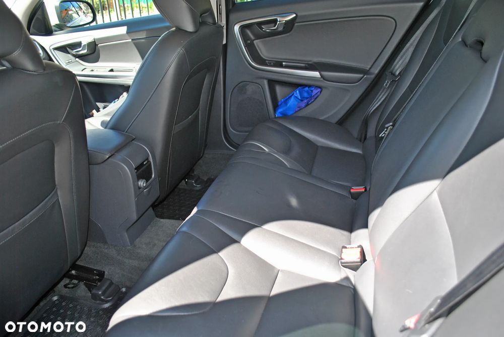 Volvo V60 - 10