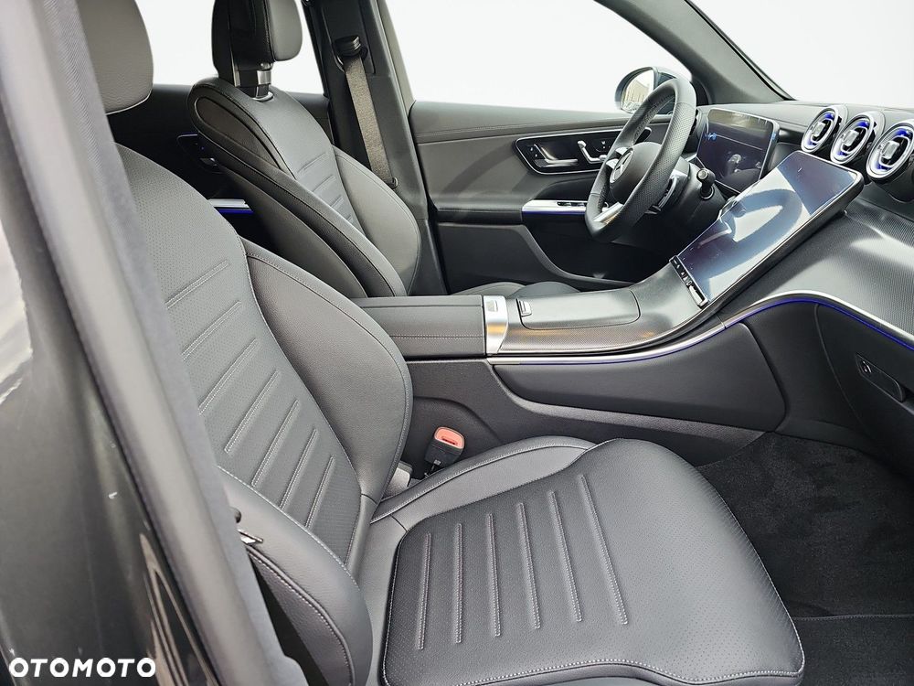 Mercedes-Benz GLC - 16