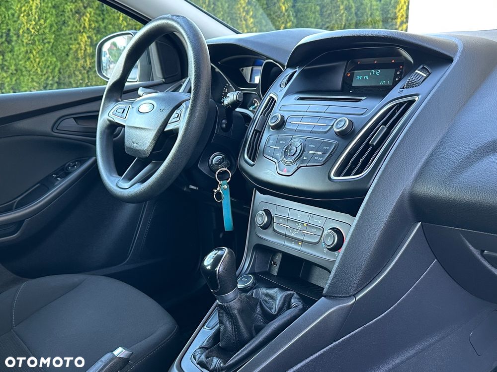 Ford Focus - 34