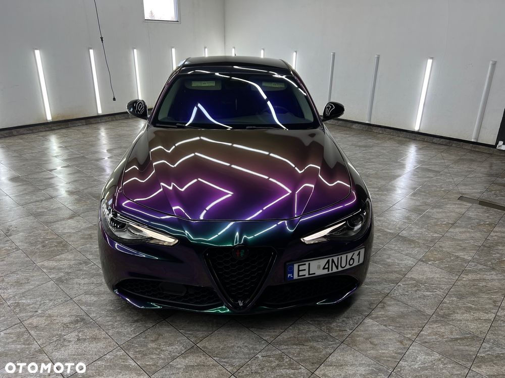 Alfa Romeo Giulia 2.0 Turbo TI Q4 - 11