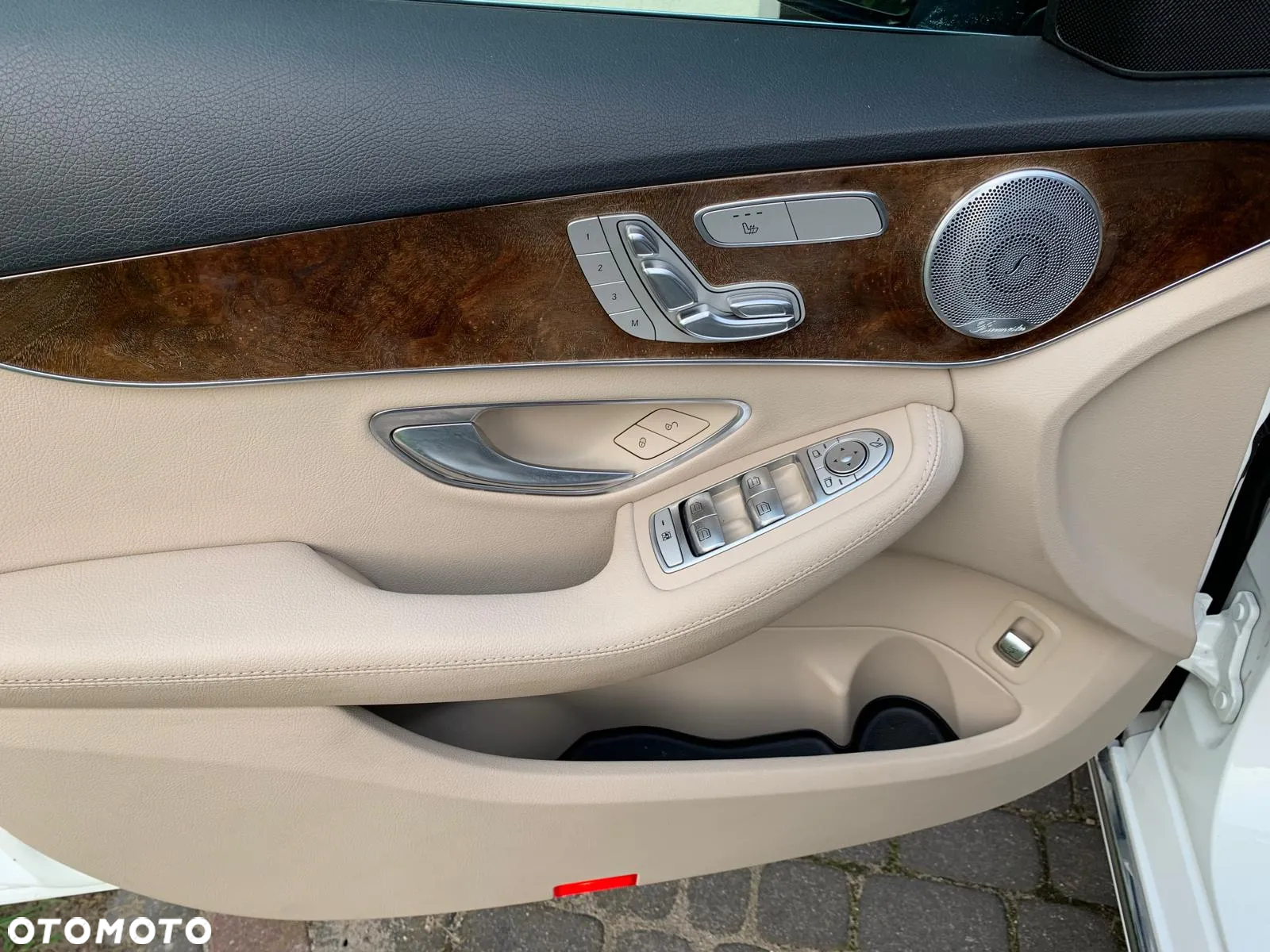 Mercedes-Benz Klasa C 300 7G-TRONIC - 18