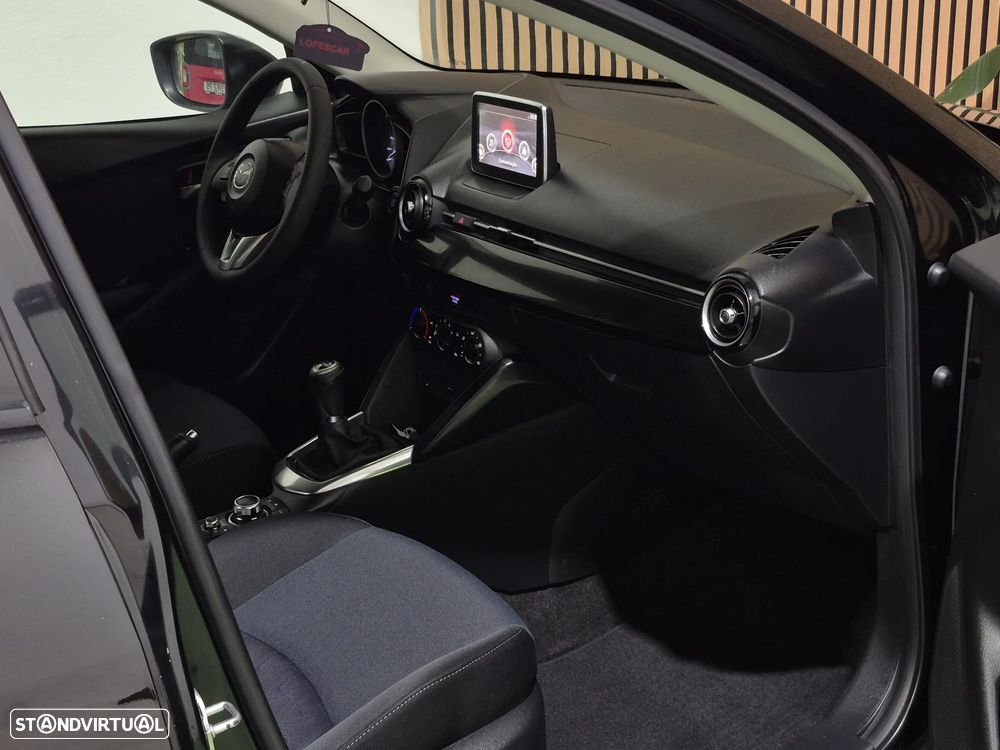 Mazda 2 1.5 Sky.Evolve Navi - 26