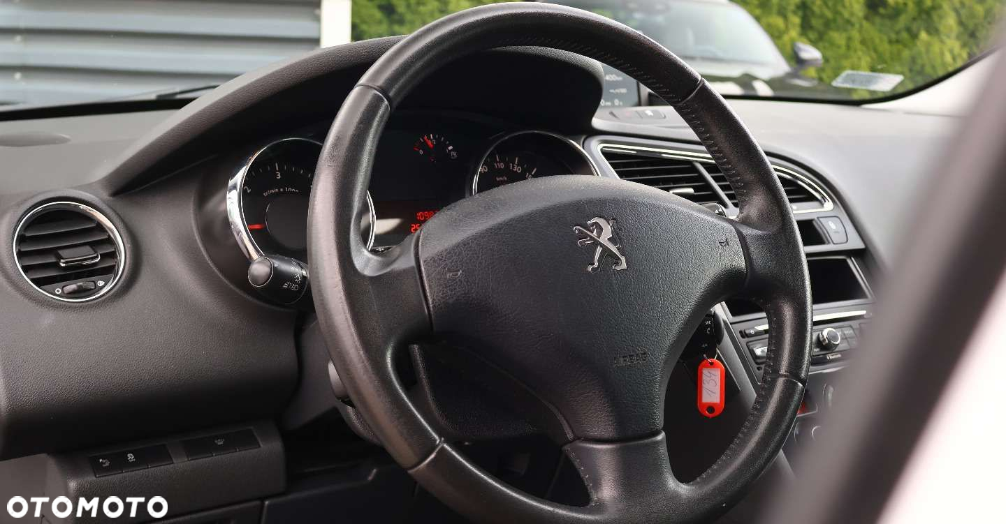 Peugeot 5008 - 11