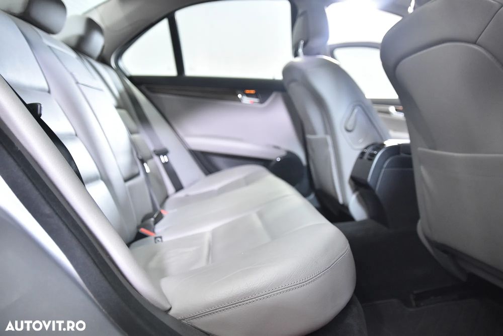 Mercedes-Benz C 220 CDI DPF Automatik - 12