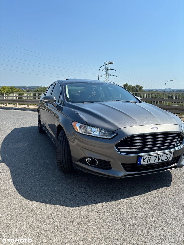 Ford Fusion - 2