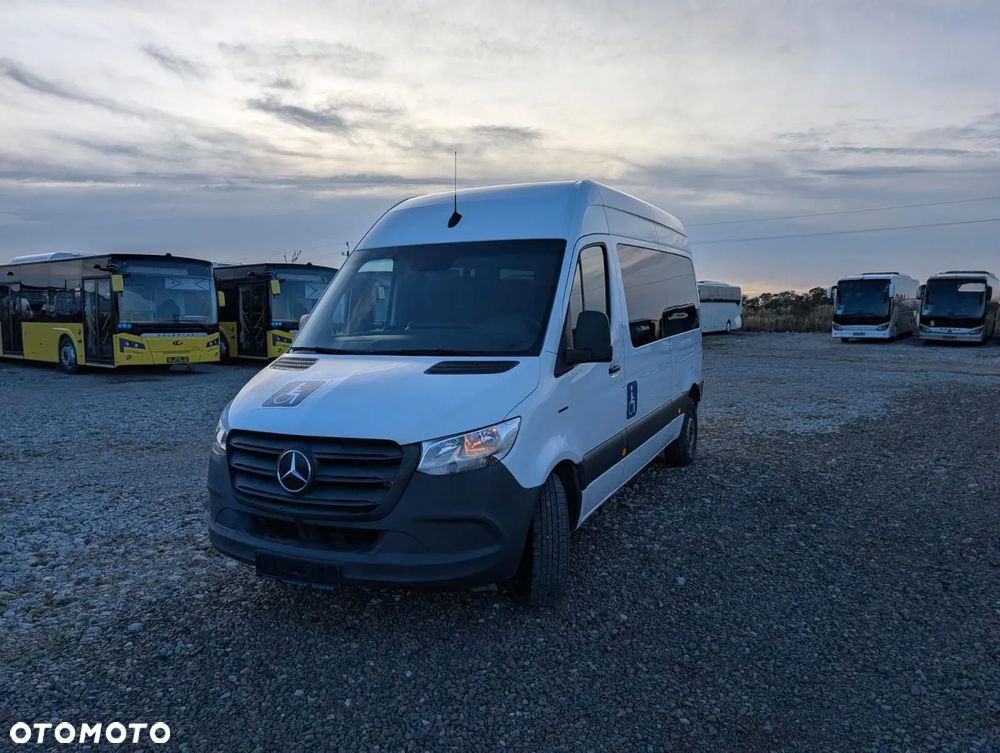 Mercedes-Benz eSprinter - 12