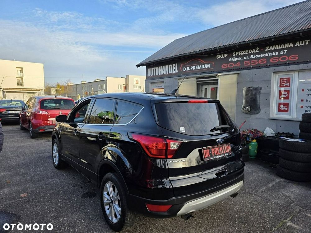Ford Kuga 1.5 EcoBoost 4WD Trend - 4