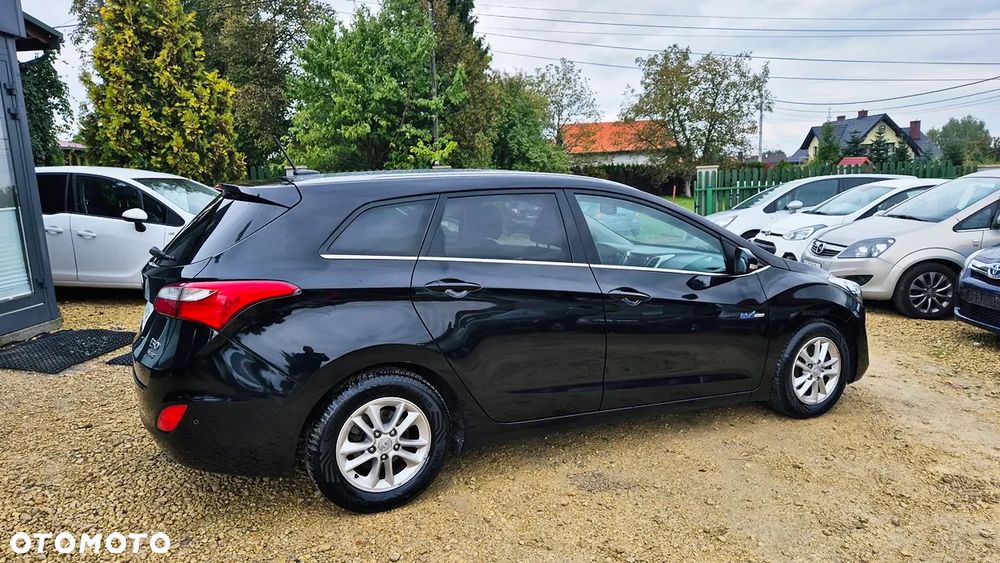 Hyundai i30 1.6 Fifa World Cup Edition - 12