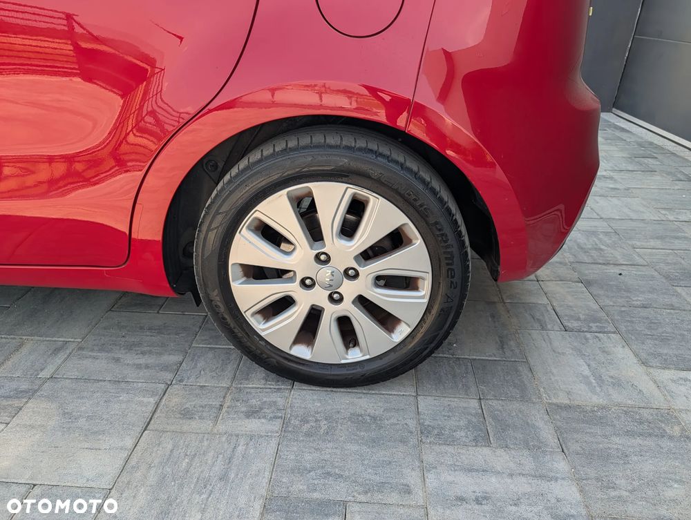 Kia Rio 1.4 M - 14