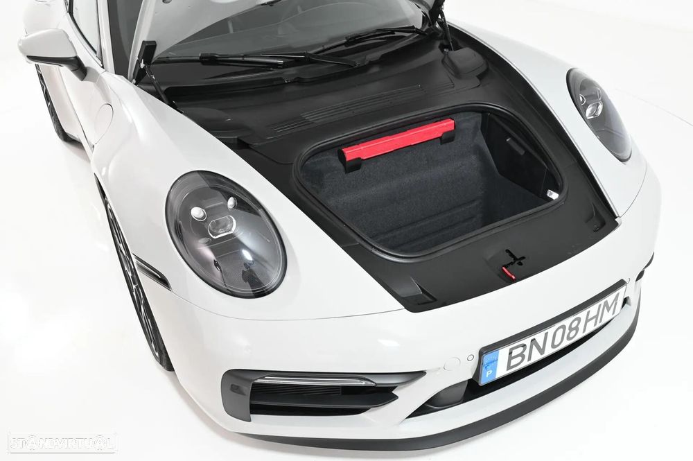 Porsche 911 (992) Targa 4 GTS PDK - 35