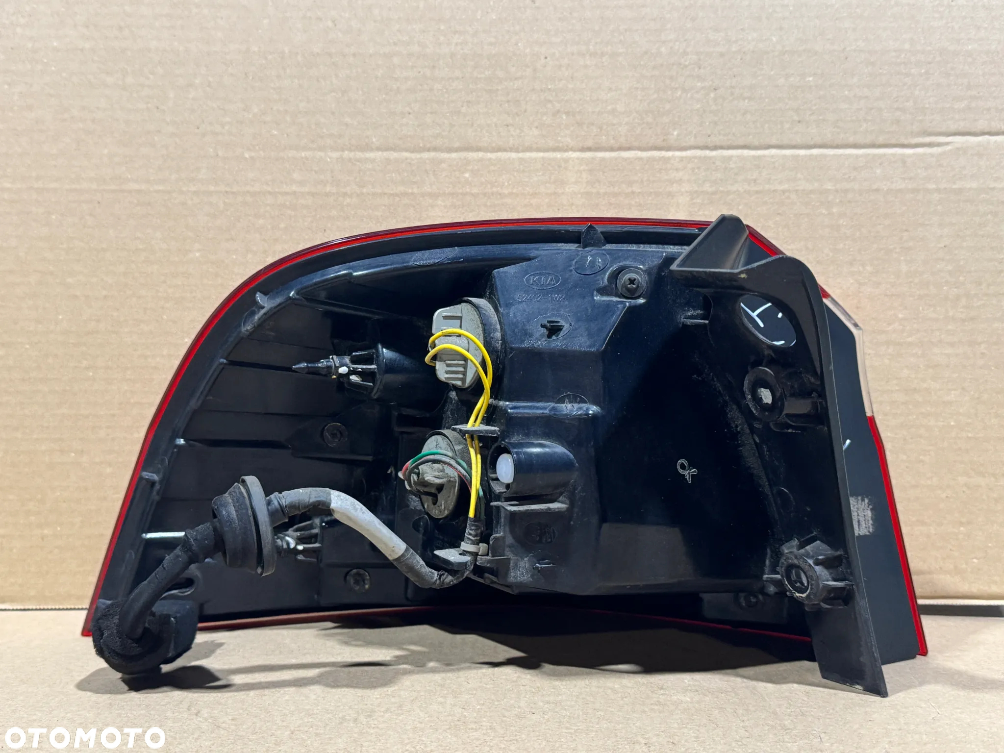 LAMPA PRAWA TYLNA PRAWY TYŁ KIA RIO III 92402-1W2 - 7