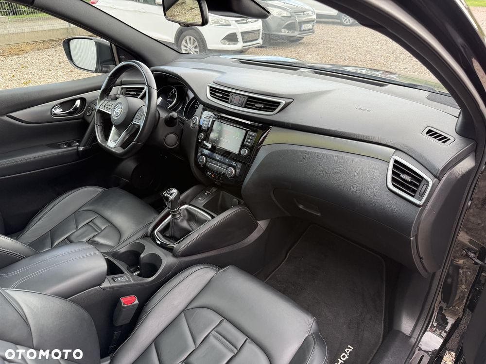 Nissan Qashqai 1.3 DIG-T Tekna+ - 29