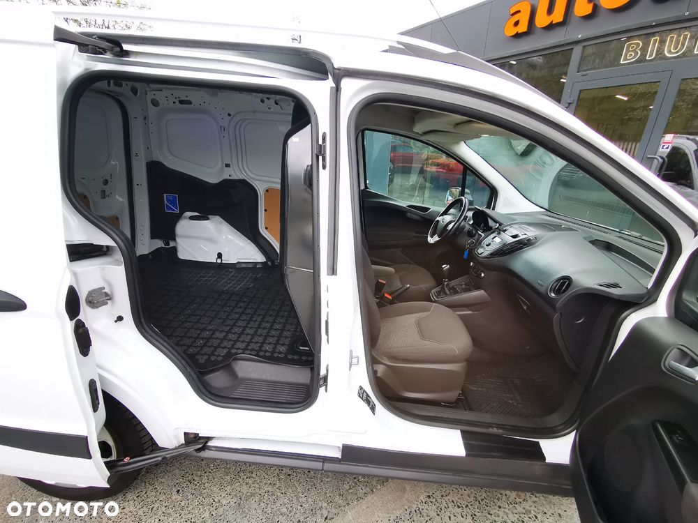 Ford Transit Courier - 6