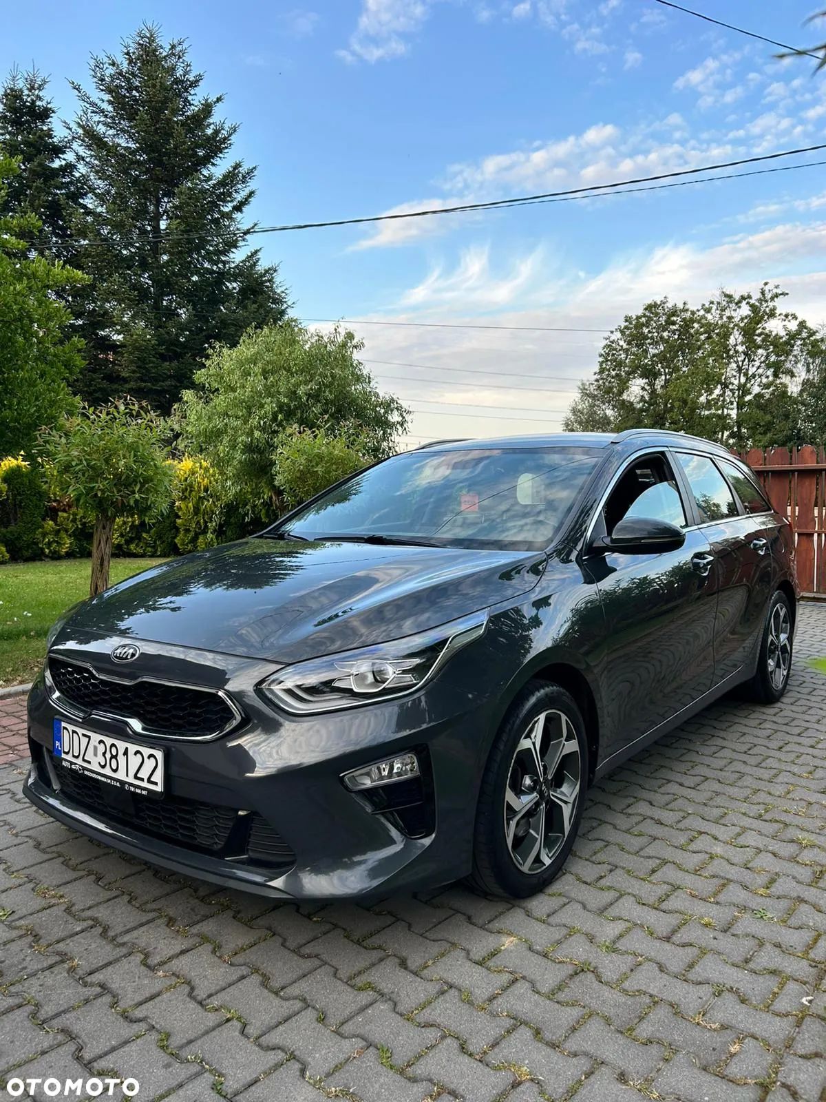 Kia Ceed 1.6 CRDi SCR L Business Line Plus DCT - 1