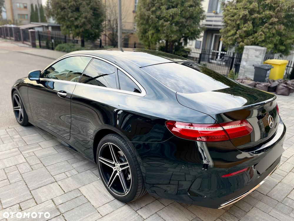 Mercedes-Benz Klasa E 200 Coupe 4-Matic 9G-TRONIC - 7