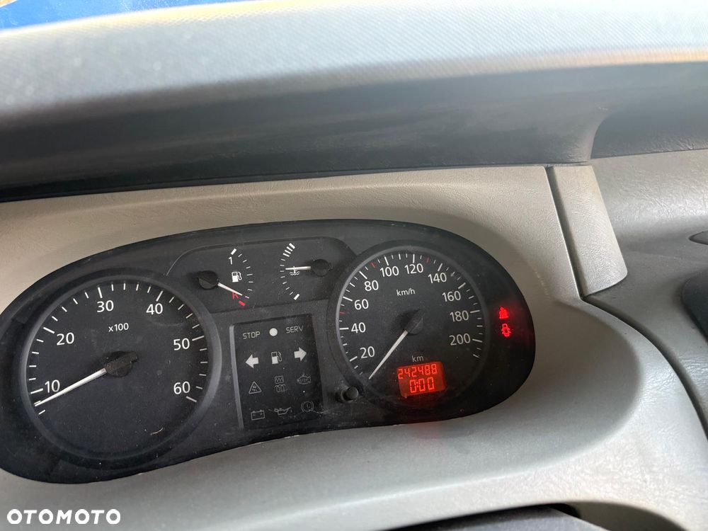 Renault Trafic - 12