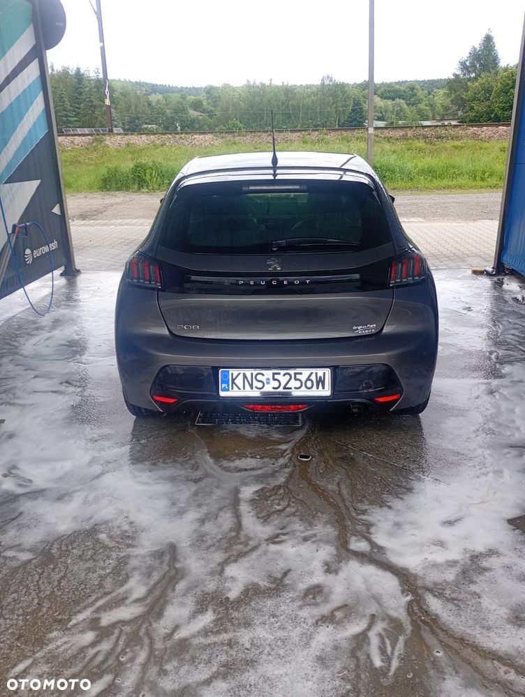 Peugeot 208 - 6
