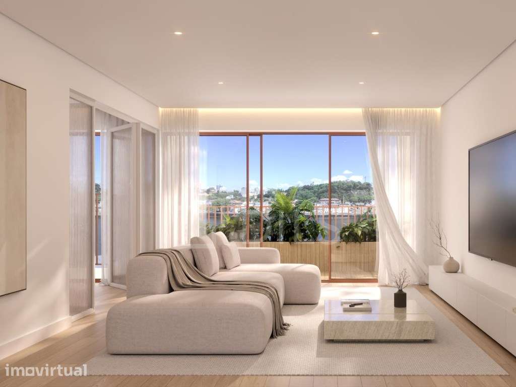Apartamento T2 com área exterior, junto ao Rio Douro - Grande imagem: 3/99