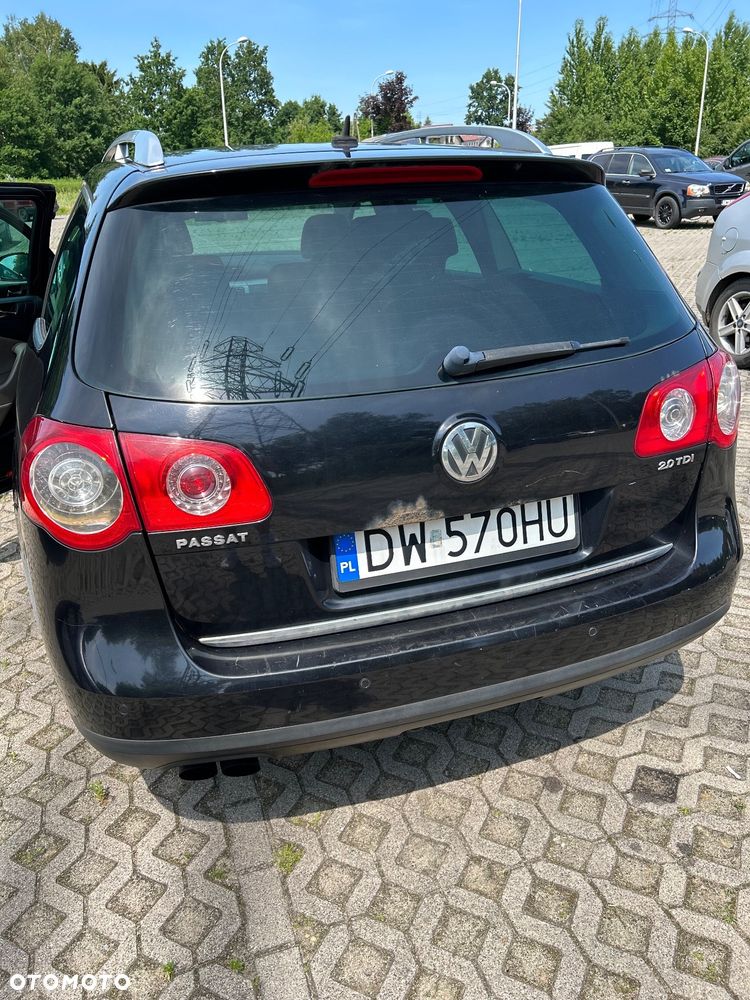 Volkswagen Passat - 19