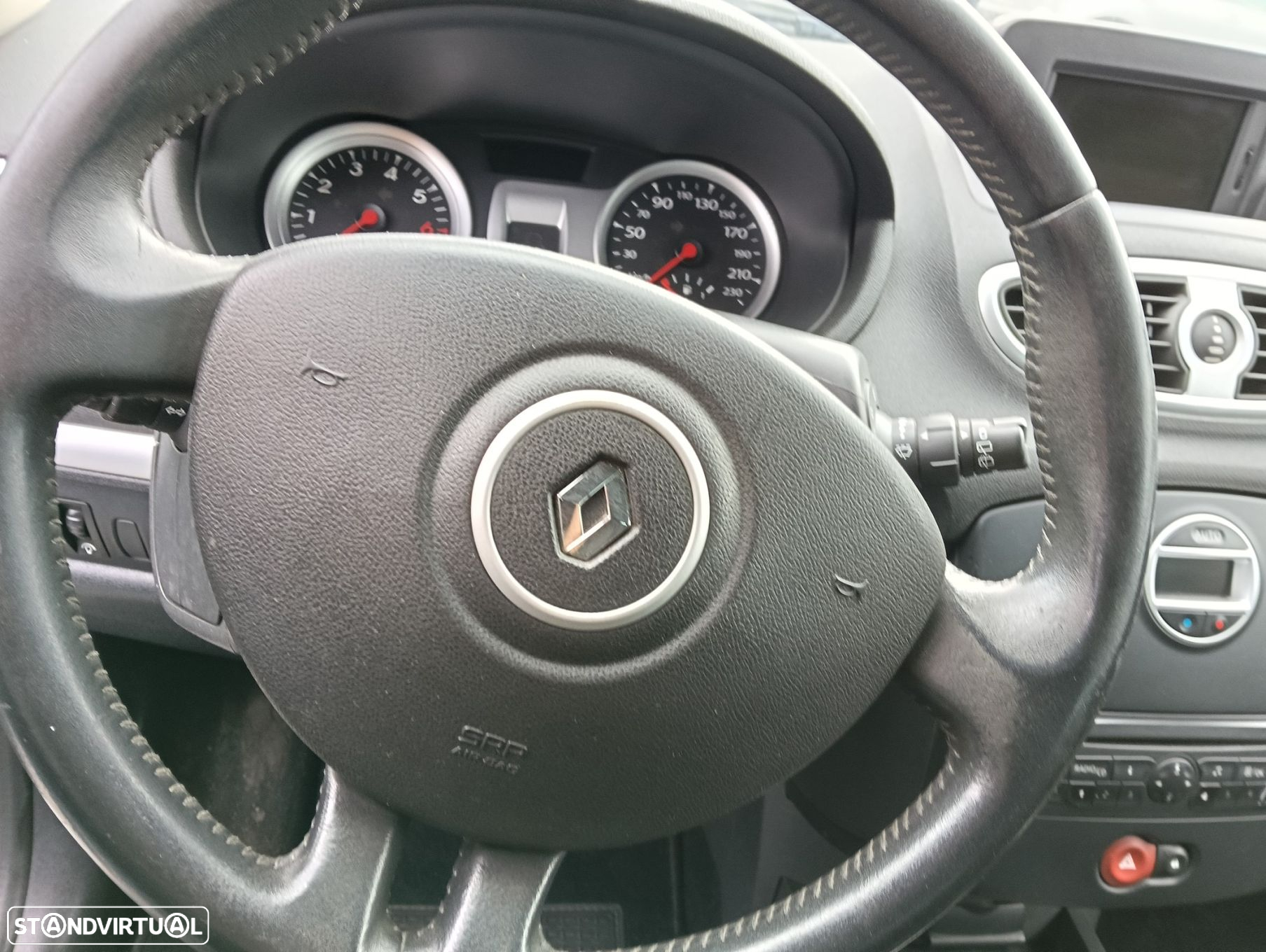 Renault Clio 1.2 TCE Dynamique S - 13