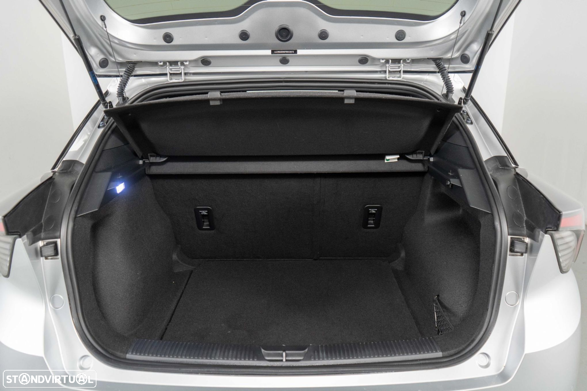 MG MG4 64 kWh Comfort - 12