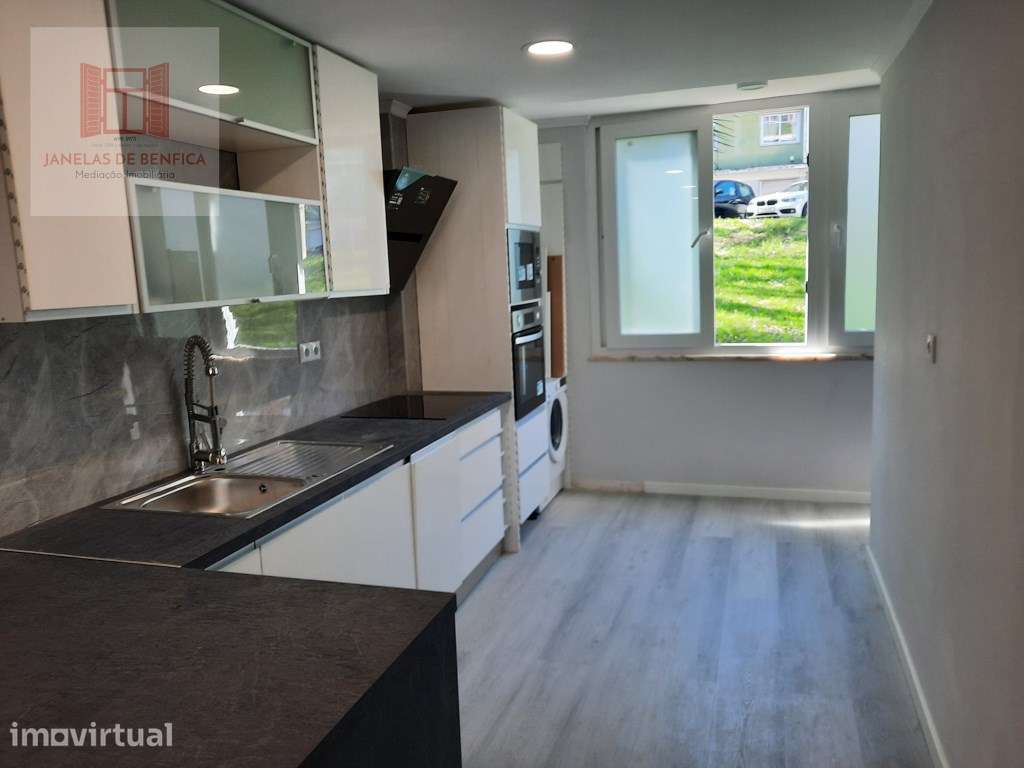 T2 totalmente remodelado, cozinha equipada- Lisboa - Grande imagem: 3/15