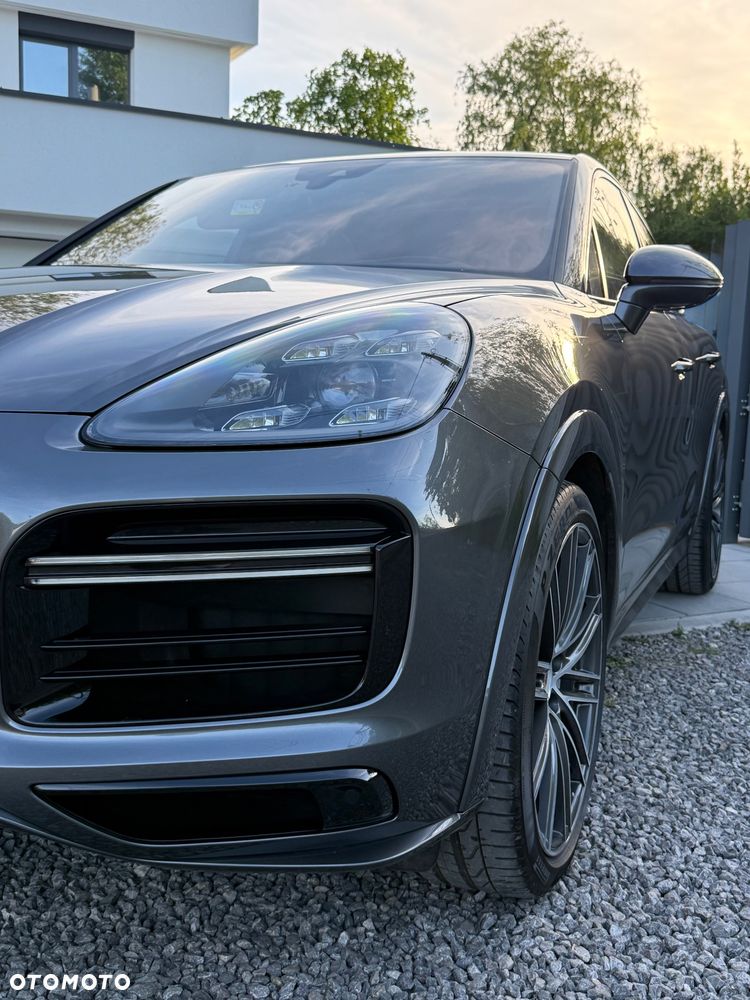Porsche Cayenne Turbo - 8