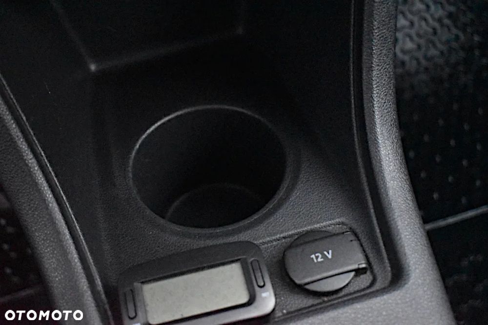 Volkswagen up! take - 23