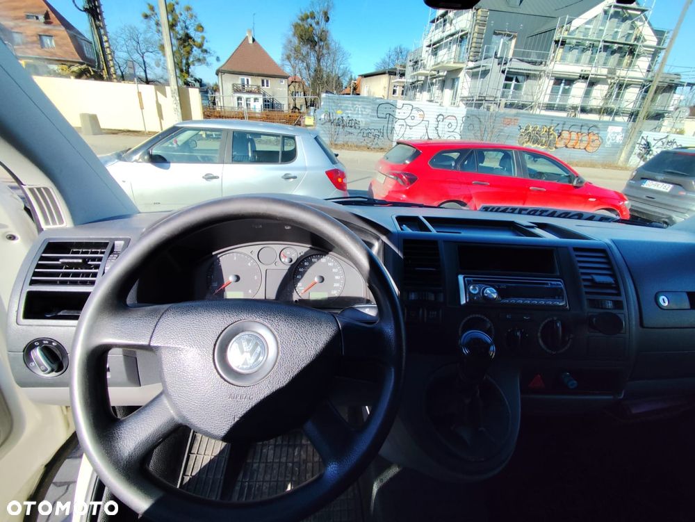 Volkswagen Transporter - 12