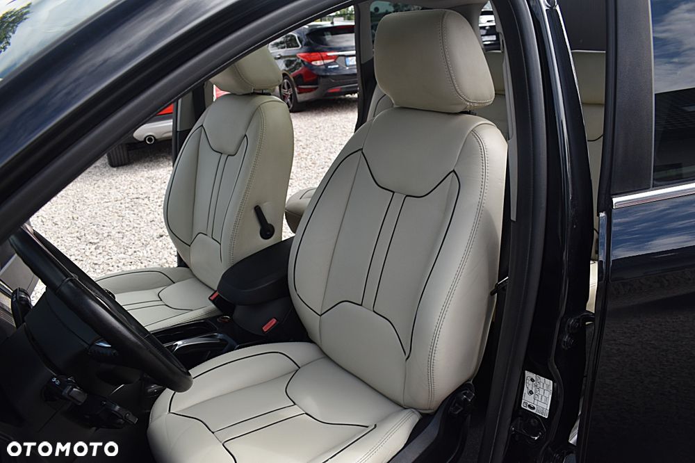 Ford Kuga 2.0 TDCi 2x4 Individual - 19