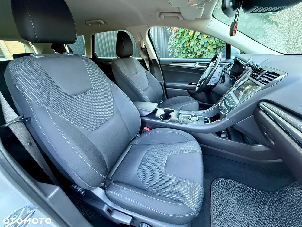 Ford Mondeo 2.0 EcoBlue Titanium - 28