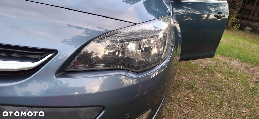 Opel Astra 1.6 SIDI Turbo Automatik - 20